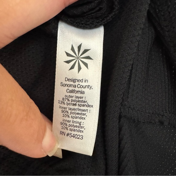 Athleta Medium Black Sportswear Skirt Skort with Biker shorts Pockets Athletic - Picture 9 of 10